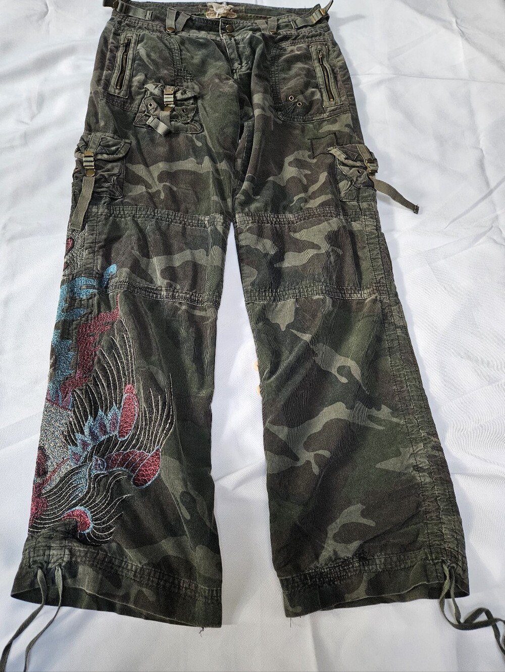 Da-Nang Vintage Y2K Silk Blend Velvet Camo Embroidered Dragon Cargo Pants M 8 10